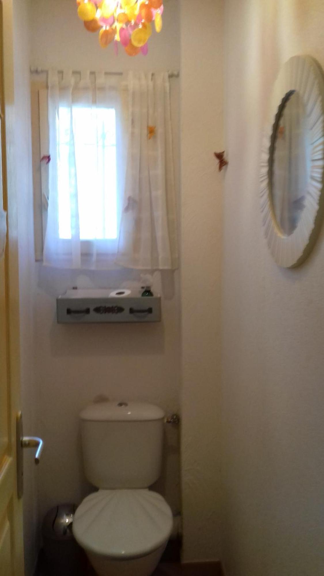 Les Chardons Bleus Bed & Breakfast Lorgues Exterior photo